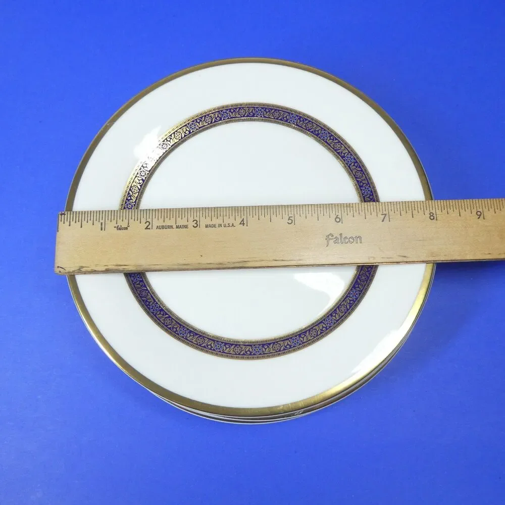 Royal Doulton Harlow - 8 Salad Luncheon Plates 8